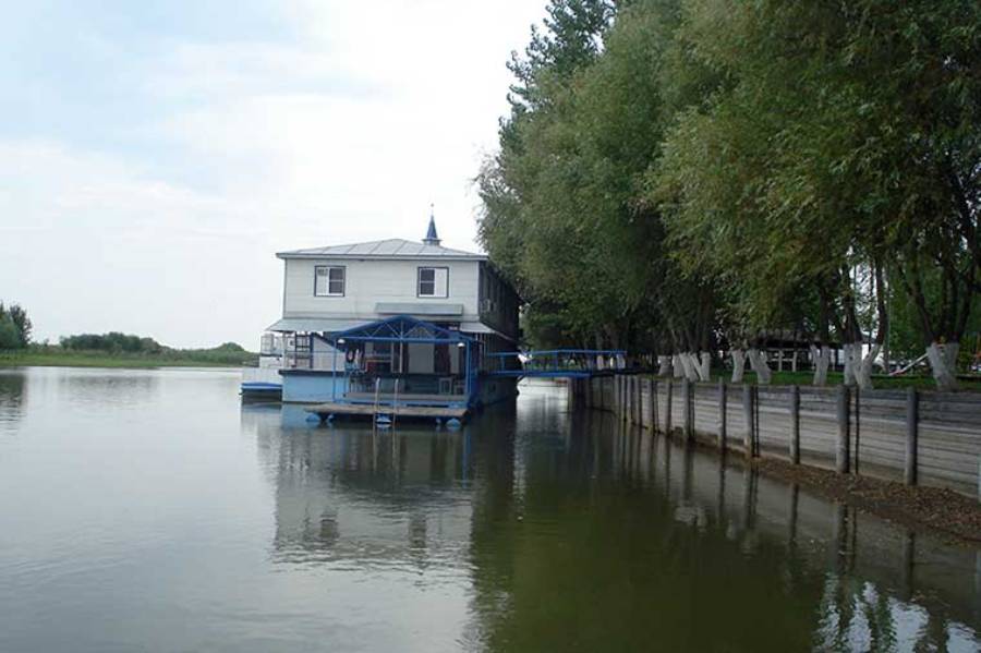 Рыболовная база «Взморье»